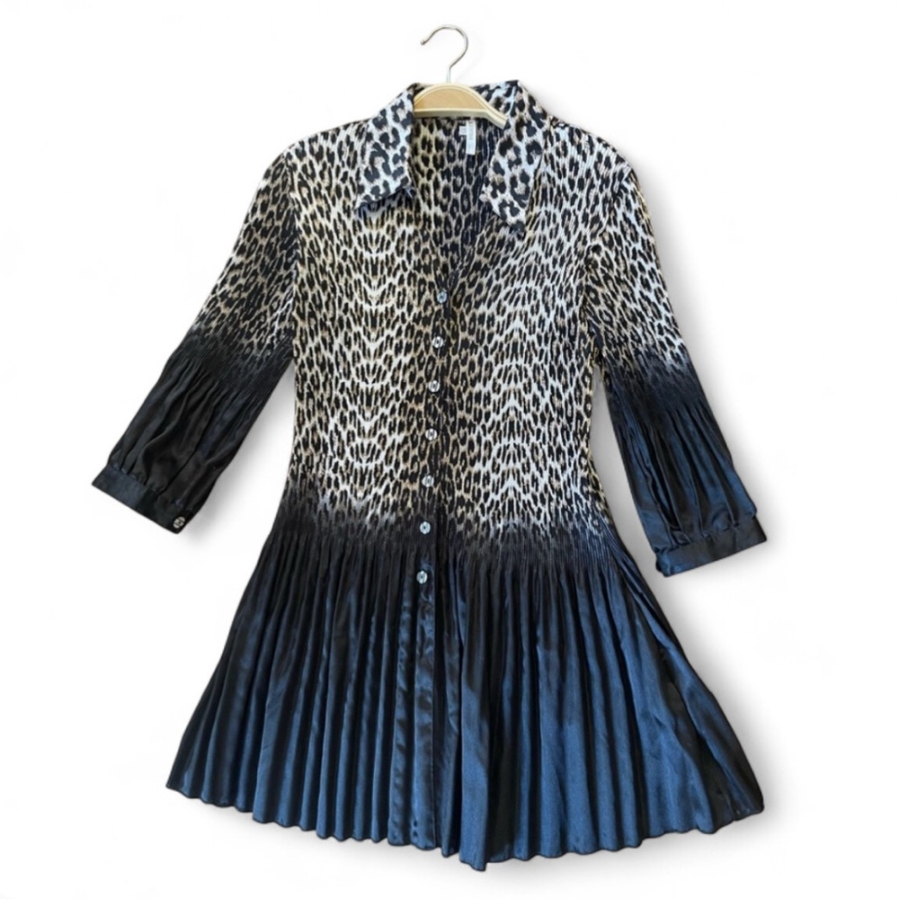 LINDI Chic‎ Animal Print Pleated Dress